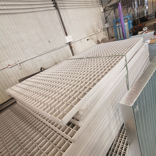 二手鋼格板能買嗎？3分鐘教你避坑！