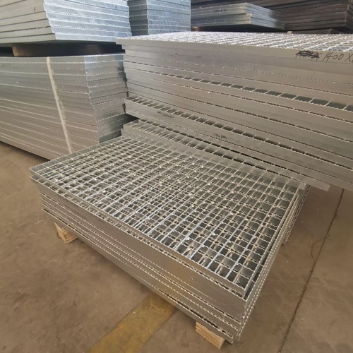 鋼格柵選購(gòu)實(shí)戰(zhàn)指南：五維透視避開(kāi)質(zhì)量陷阱