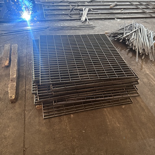 鋼格柵板的型號分類全解析，別再選錯了