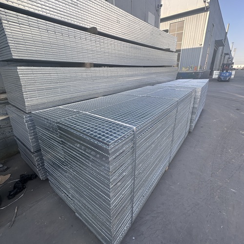 鋼格柵板如何延長使用壽命？維護技巧分享