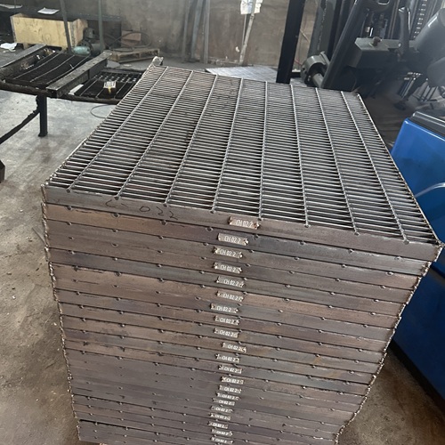 地下管廊為啥標配鋼格板？安全便捷是關(guān)鍵